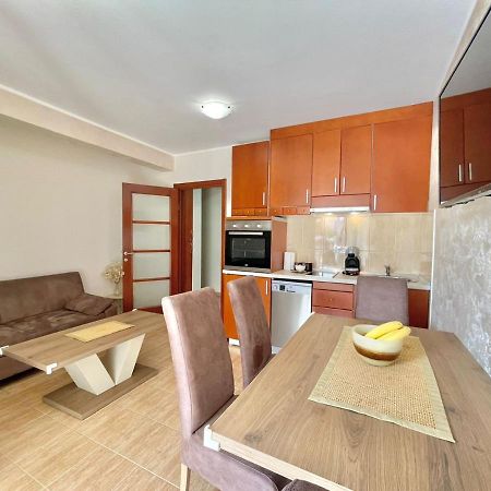 Apartments Boreta Becici Budva Bagian luar foto