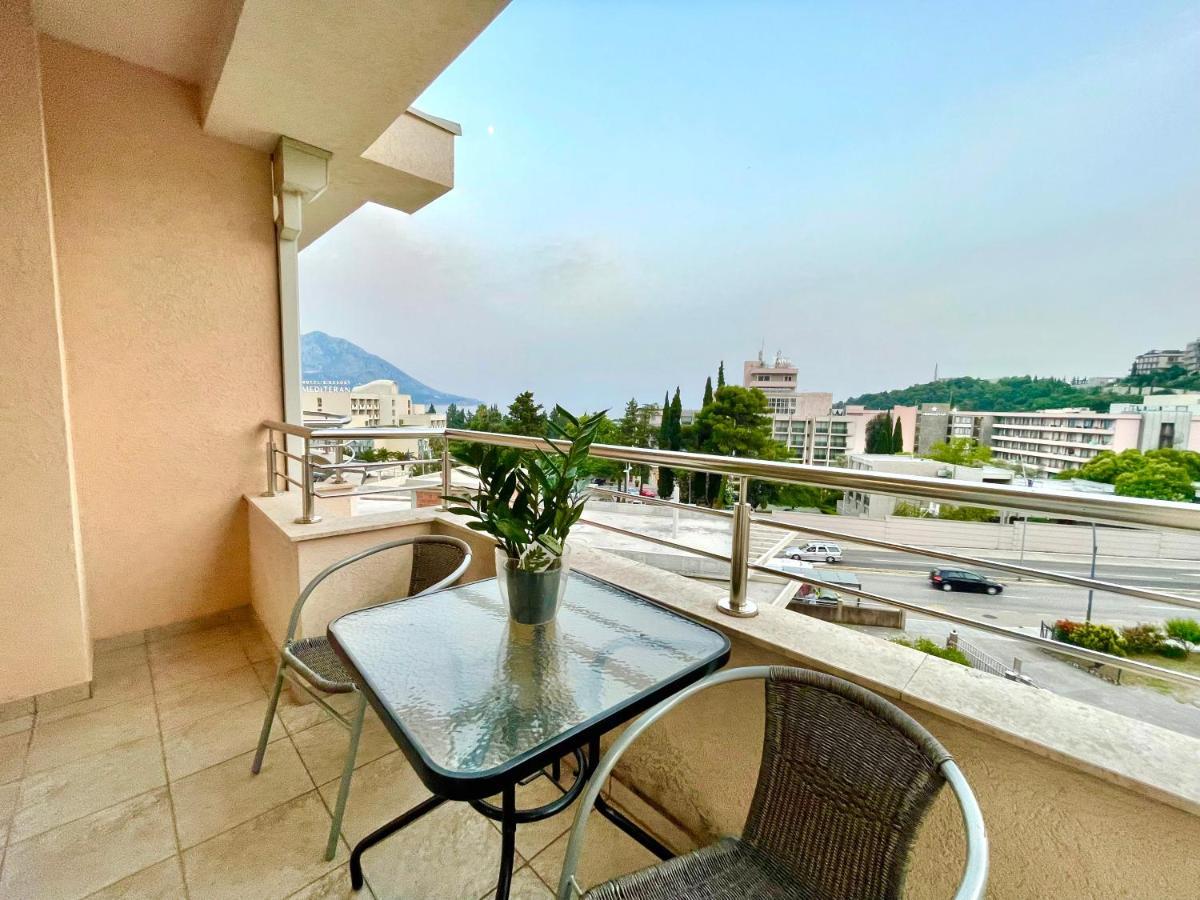 Apartments Boreta Becici Budva Bagian luar foto