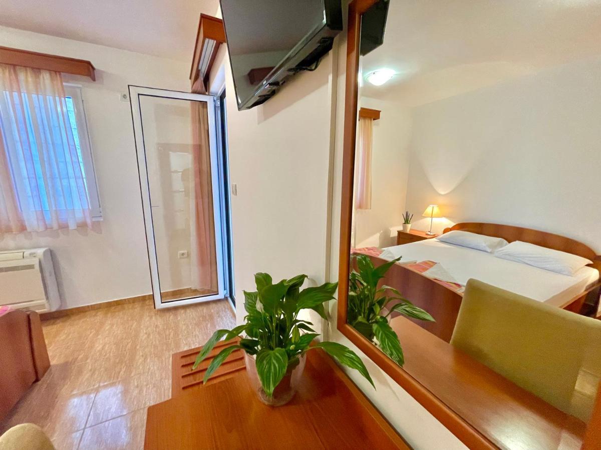 Apartments Boreta Becici Budva Bagian luar foto