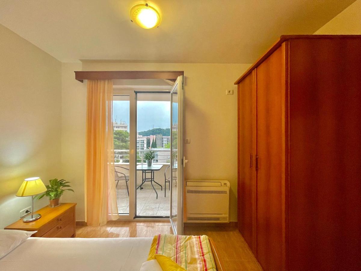 Apartments Boreta Becici Budva Bagian luar foto