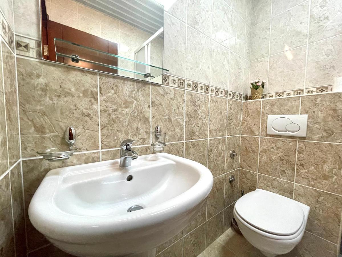 Apartments Boreta Becici Budva Bagian luar foto