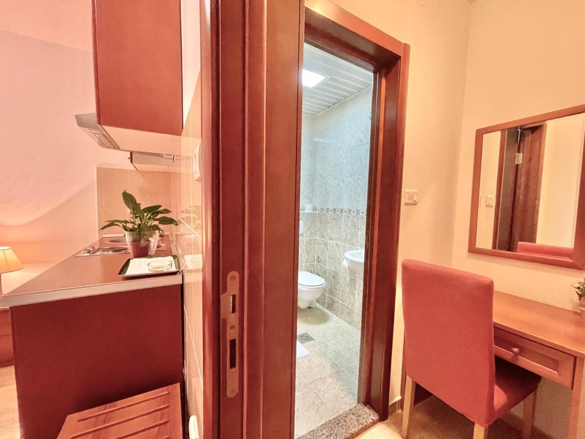 Apartments Boreta Becici Budva Bagian luar foto