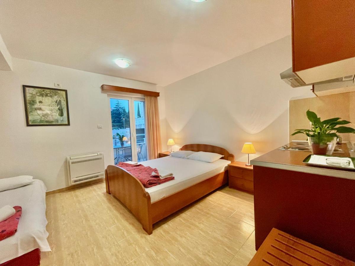Apartments Boreta Becici Budva Bagian luar foto