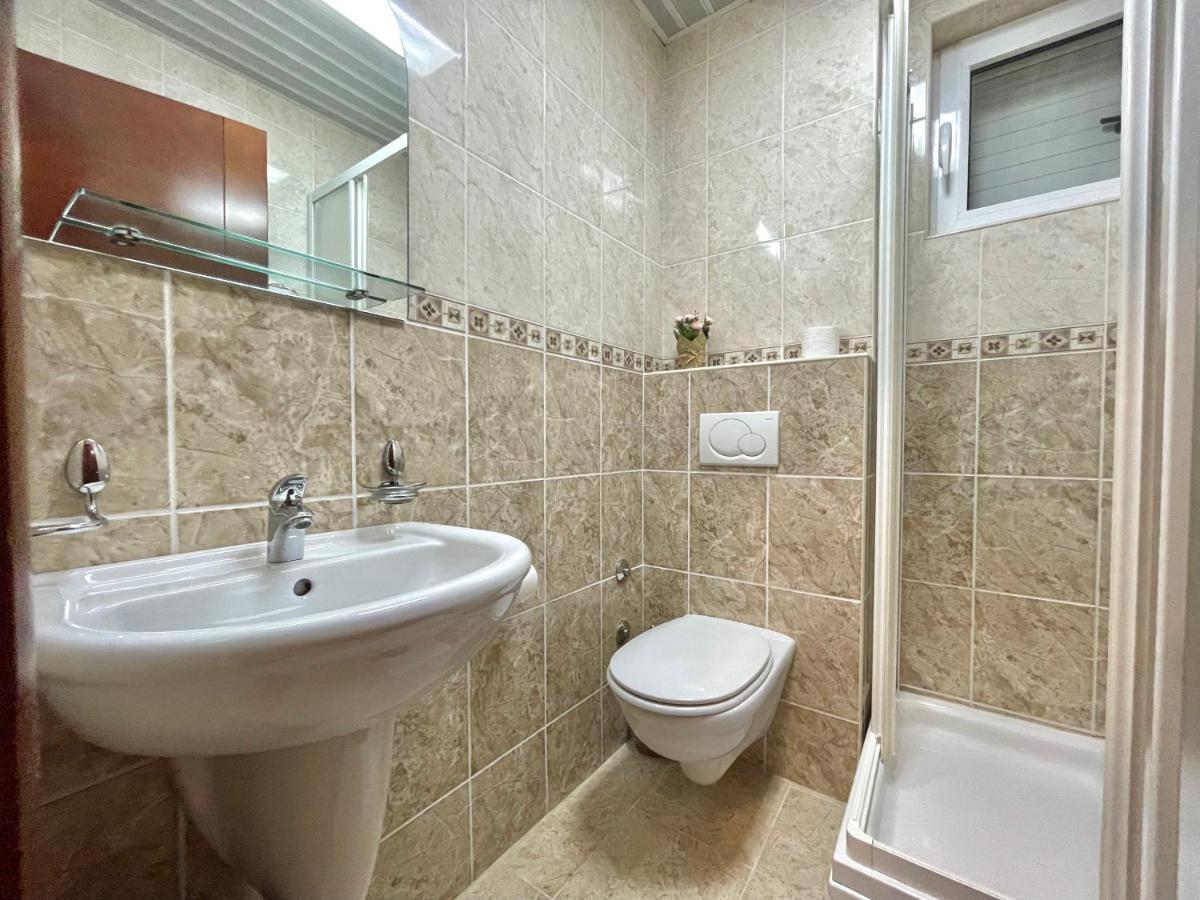 Apartments Boreta Becici Budva Bagian luar foto