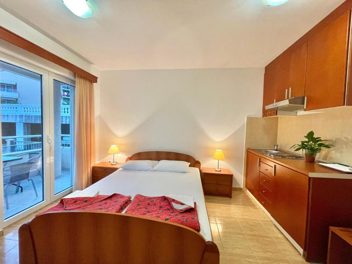 Apartments Boreta Becici Budva Bagian luar foto