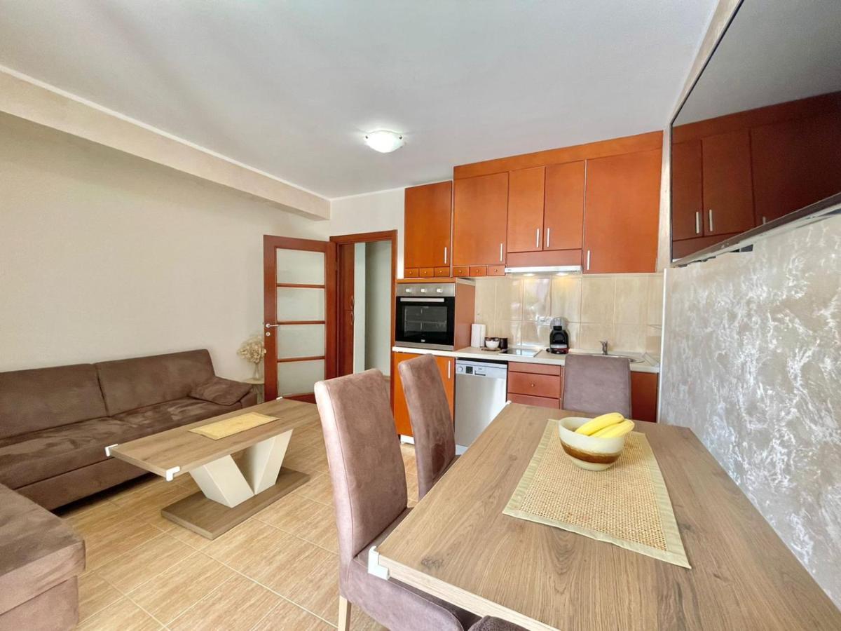 Apartments Boreta Becici Budva Bagian luar foto