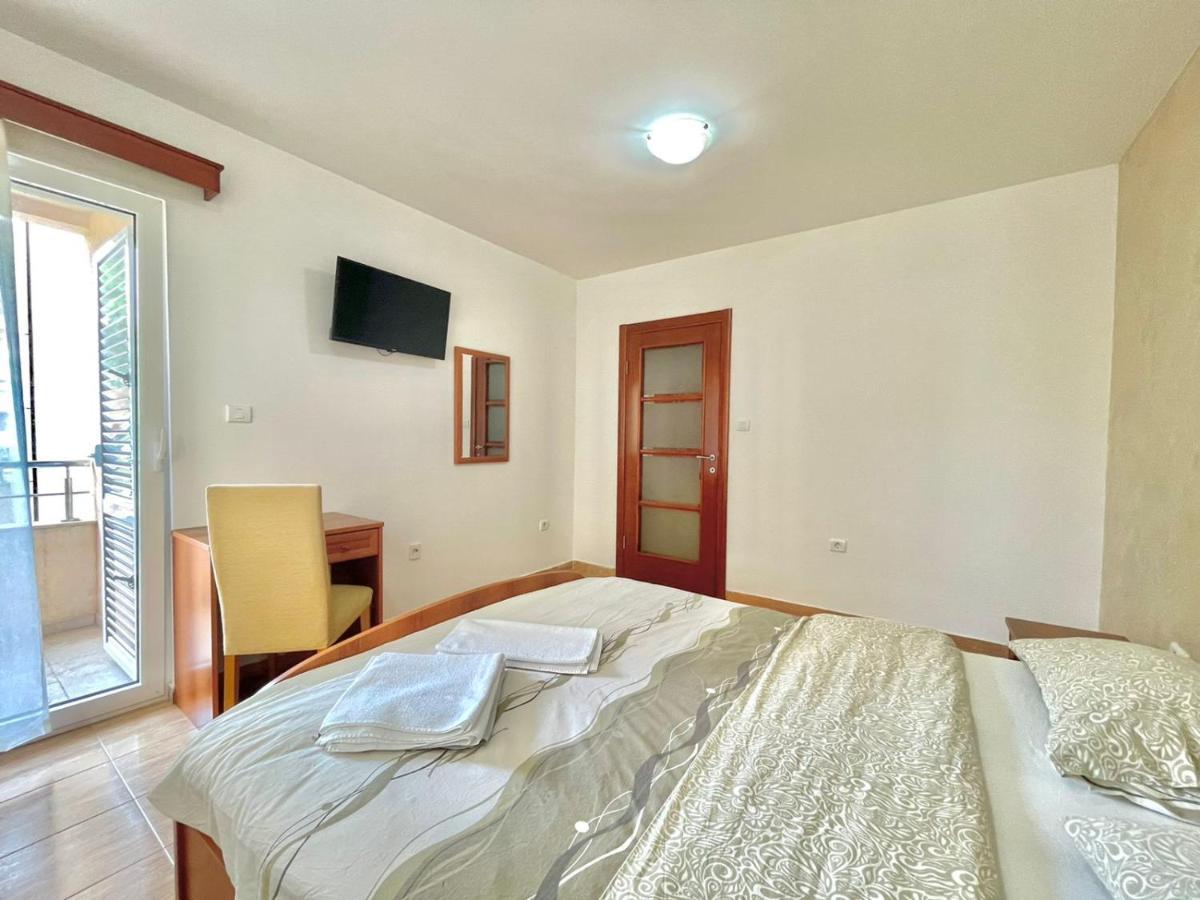 Apartments Boreta Becici Budva Bagian luar foto